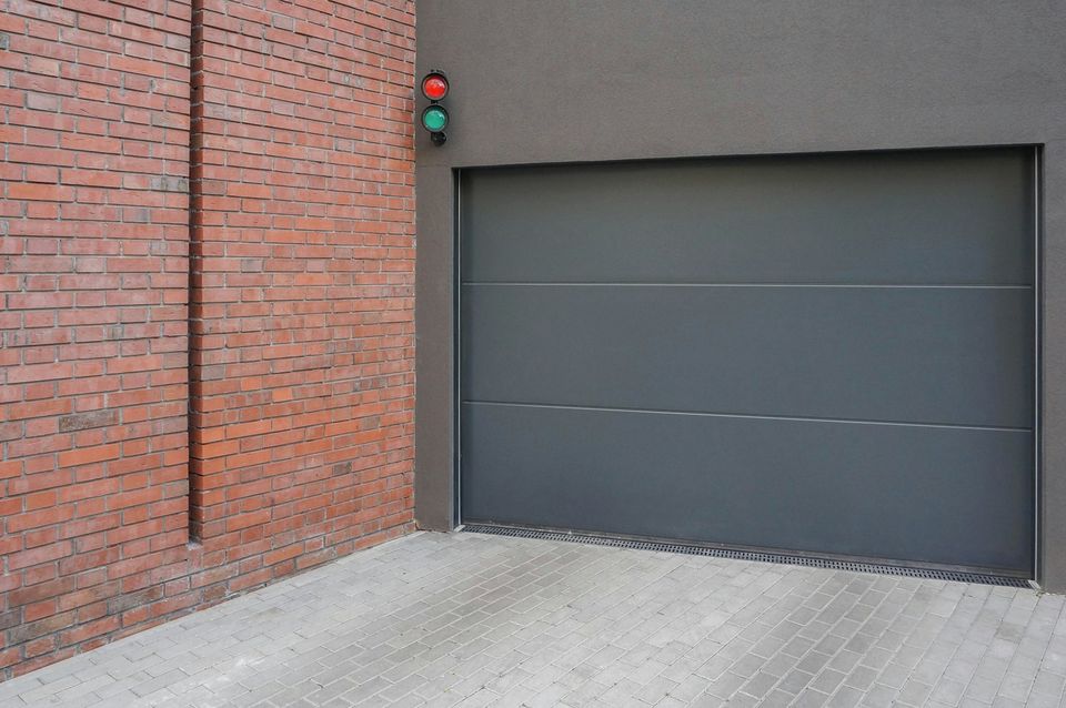 Porte de garage sectionnelle grise